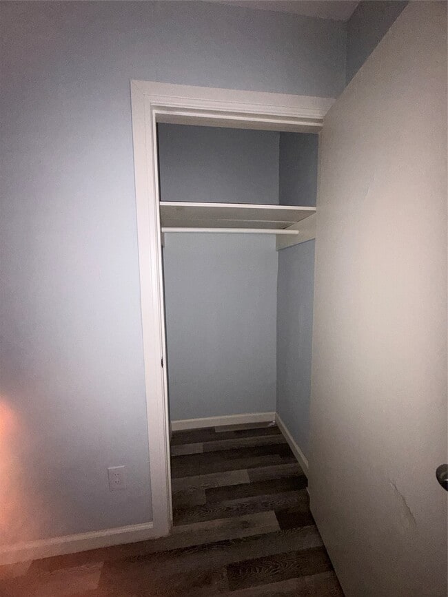 Building Photo - 4626 Bell St