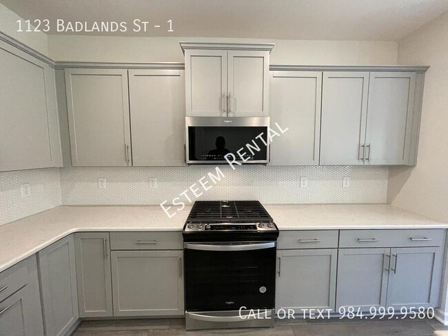 Foto del edificio - 1123 Badlands St