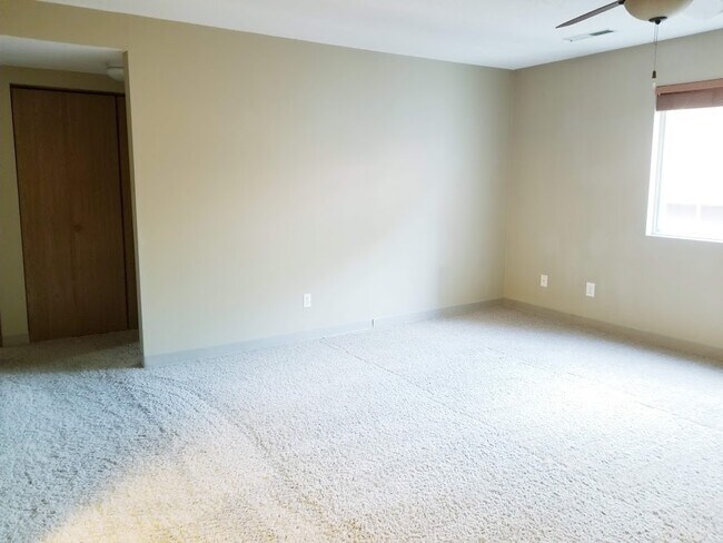 Living Room - 930 Boston Way