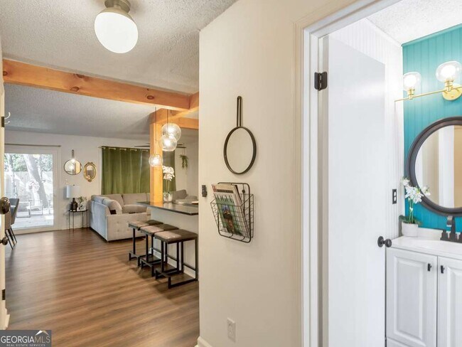 Foto del edificio - 2790 Farmstead Rd