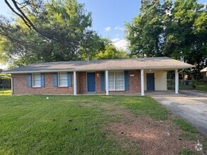 Building Photo - 4909 Sunshine Dr