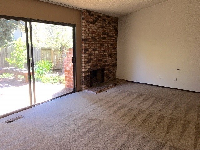 Building Photo - Single Level Four Bedroom Browns Valley Home