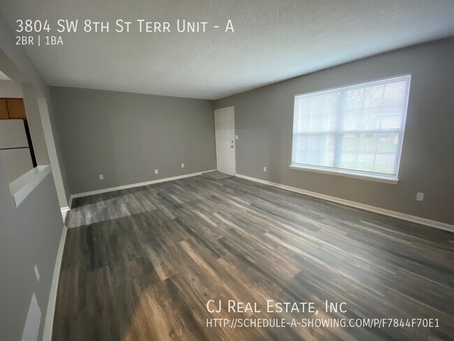 Building Photo - 3804 SW 8th St