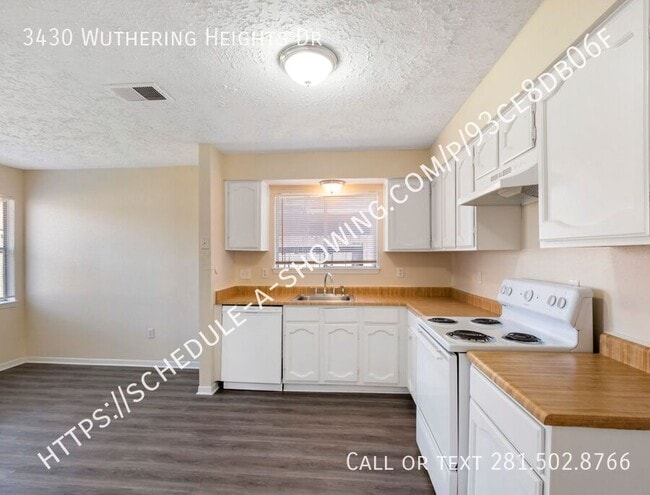 Building Photo - 3430 Wuthering Heights Dr