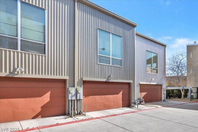 Foto del edificio - 2014 Pin Oak Ave