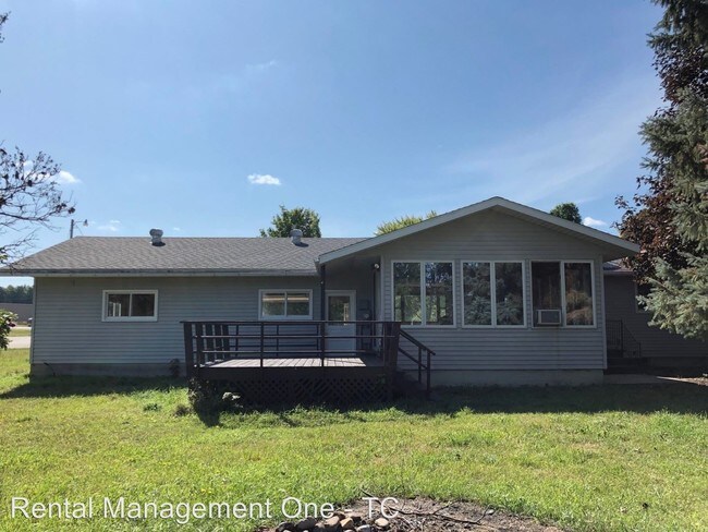 Building Photo - 3 br, 1.5 bath House - 8901 M72 E