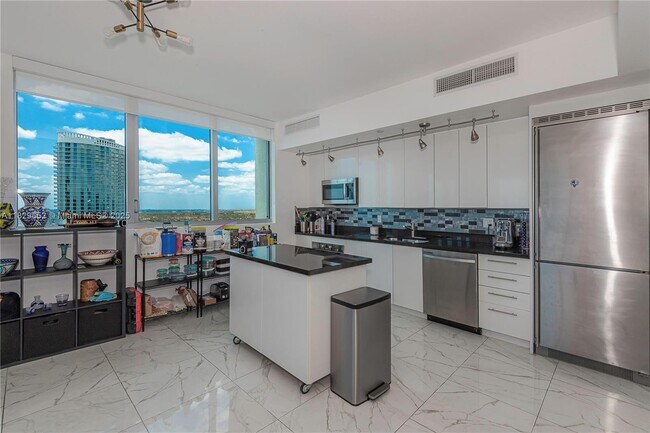Foto del edificio - 92 SW 3rd St