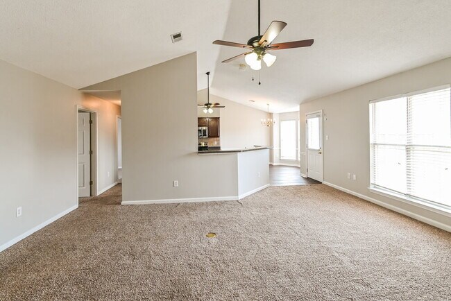 Foto del edificio - 7395 Bridle Cove