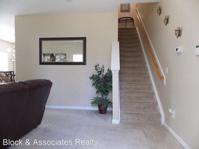 Building Photo - 3 br, 2.5 bath House - 121 Basset Hall Drive