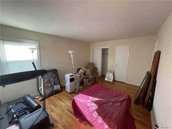 Building Photo - 84 3rd Ave