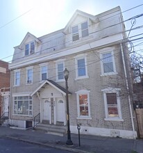 Building Photo - 620 W Chew St