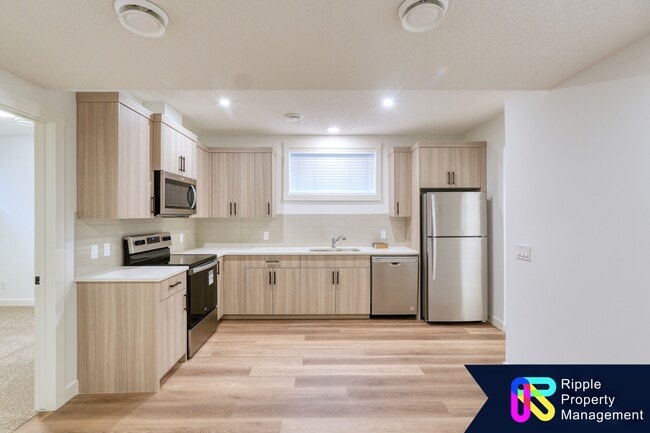 Building Photo - 215 Seton Heath