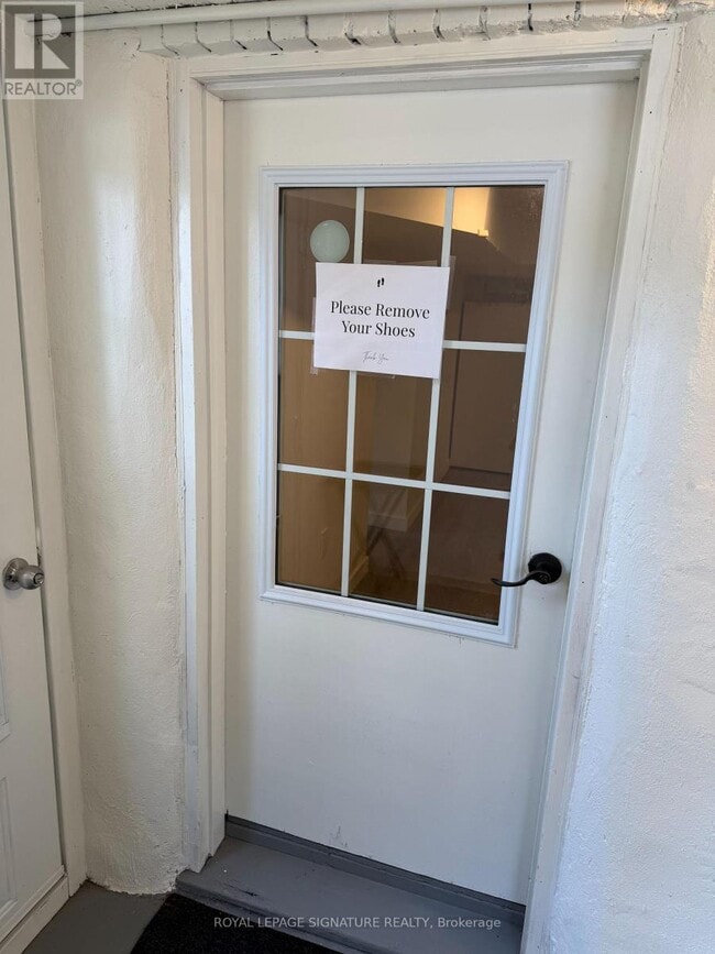 Building Photo - 295 Arthur St