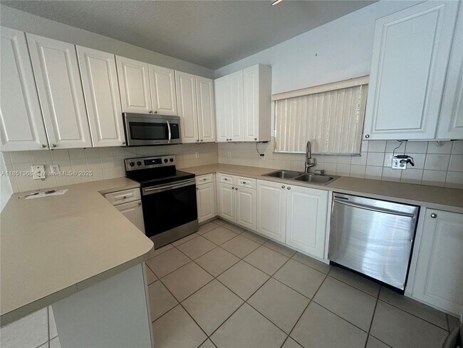 Foto del edificio - 4802 Washington St