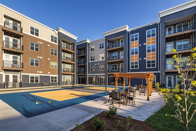 VivaBeneStPeters - Pickleball Court - Viva Bene 55+ Active Adult Apartment Homes