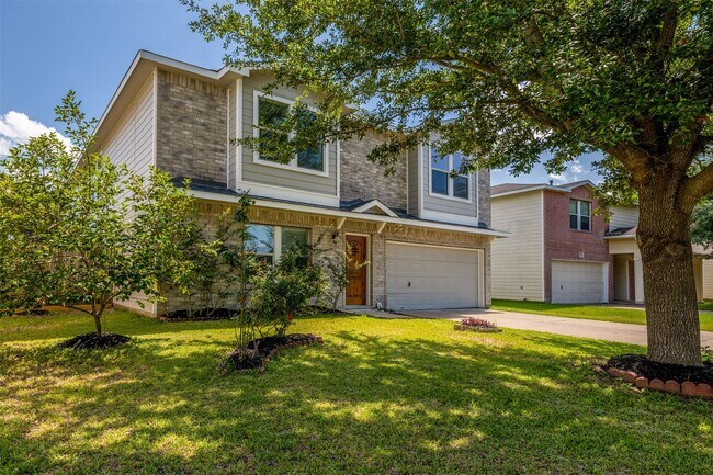 Foto del edificio - 19827 Rustic Lake Ln
