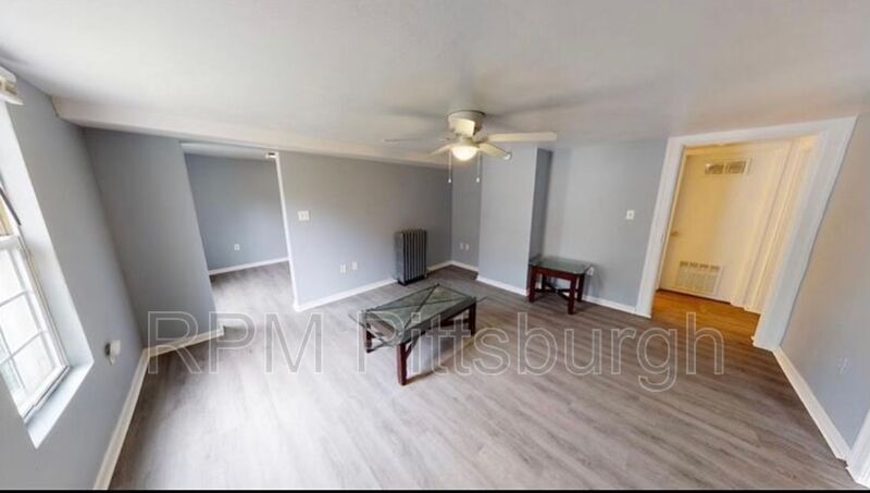 Foto principal - 2824 Salisbury St