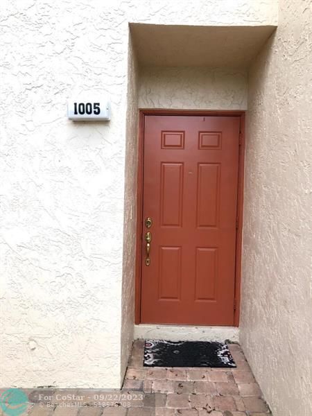 Building Photo - 1005 Congressional Way