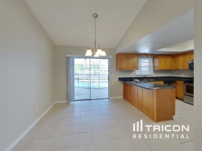 Foto del edificio - 5311 Starhill Pl