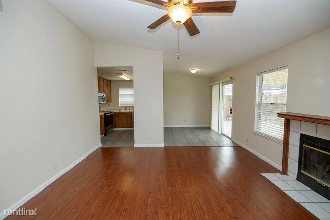 Building Photo - 3 br, 2 bath House - 2112 Goldstone Way