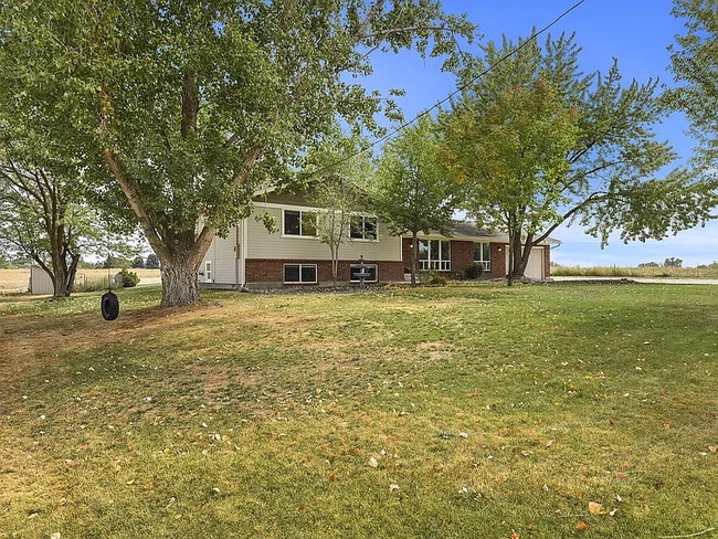 Building Photo - 2700 N Brandon Rd