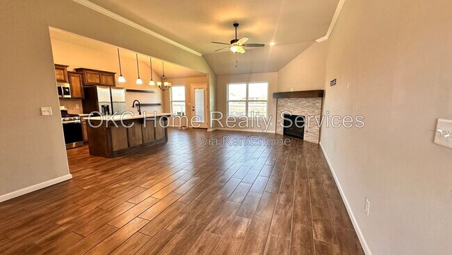 Foto del edificio - 7724 Windstone Dr