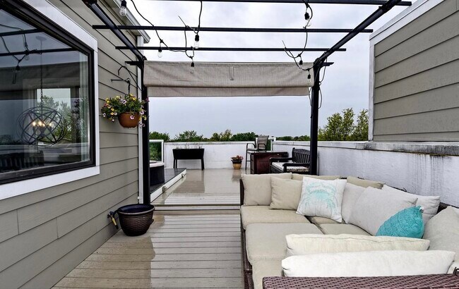 Building Photo - 1336 Talbert Ct SE