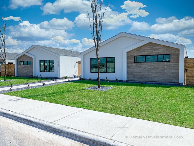 Foto del edificio - 2709 Woodpecker Rd