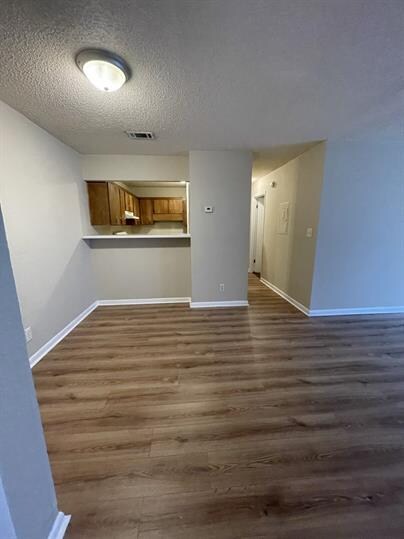 Foto del edificio - 872 Deerwood Ln