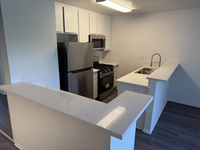 Interior Photo - Windward Isle