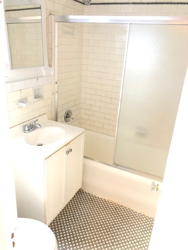 Building Photo - 140 Bay Ridge Pkwy