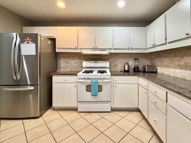 Foto del edificio - 215 Piedmont Ave NE