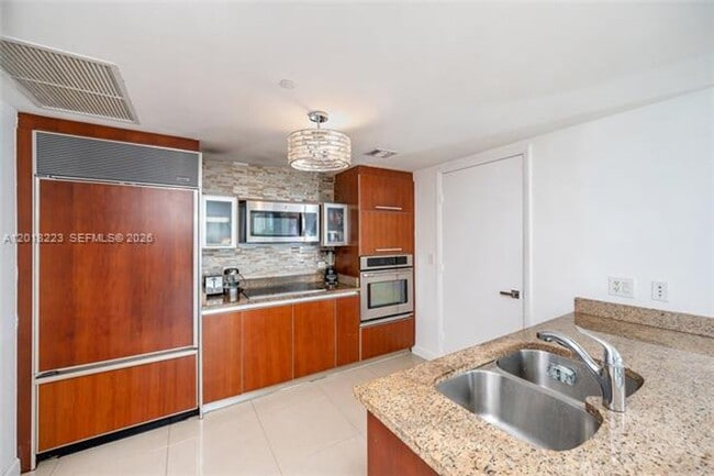 Photo - 17201 Collins Ave cu-506 House