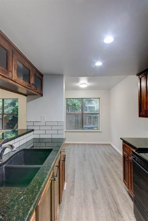 Building Photo - 512 Eberhart Ln