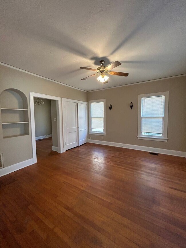 Building Photo - 1 br, 1 bath House - 607 Kirby Pl