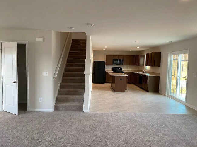 Foto del edificio - Room in House on Bark Way