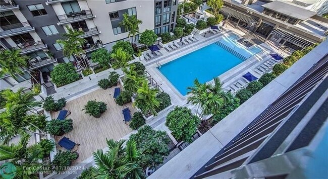 Foto del edificio - 444 NE 7th St