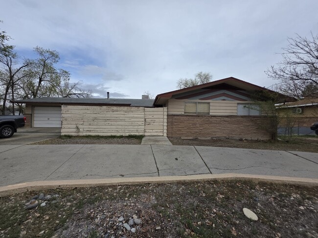 Building Photo - 2628 Patterson Rd
