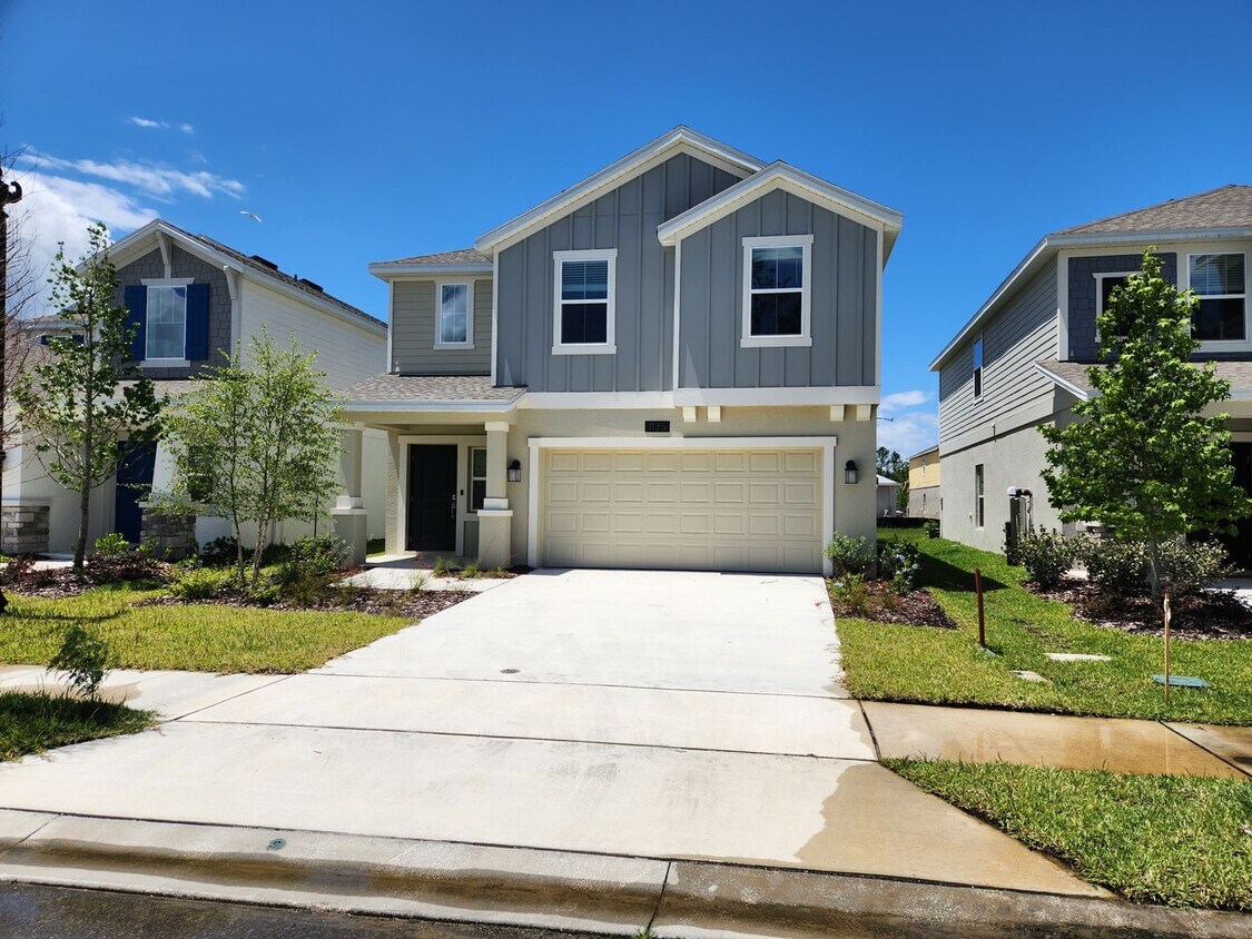 Primary Photo - Beautiful 2 story 4 bedroom, 2.5 bathroom