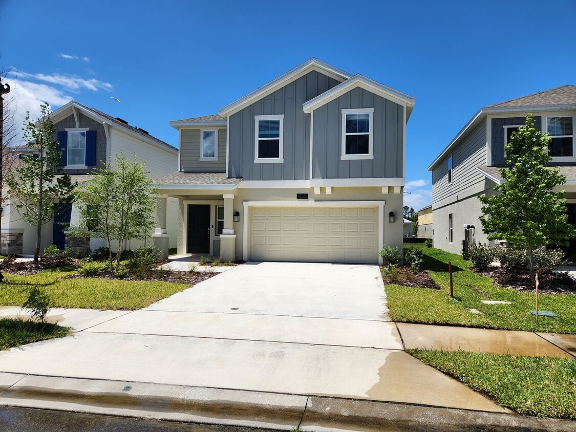 Beautiful 2 story 4 bedroom, 2.5 bathroom - Beautiful 2 story 4 bedroom, 2.5 bathroom