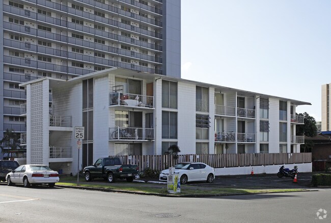 Building Photo - 1745 Anapuni St
