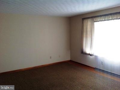 Foto del edificio - 795 Lombard Rd
