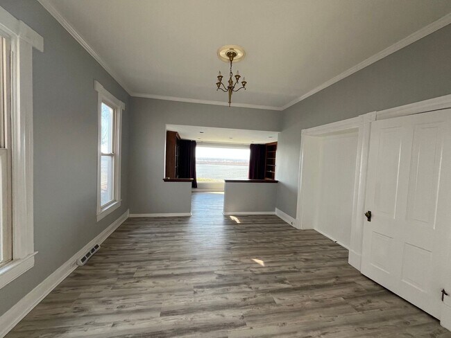 Foto del edificio - Beautiful 3 bedroom with river views