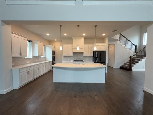 Foto del edificio - 7021 Lookout Ln