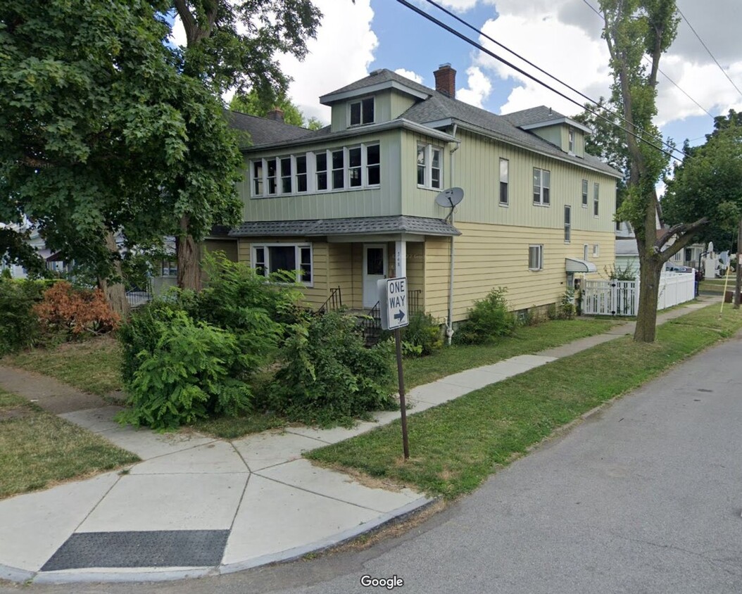 Primary Photo - 248 Cumberland Ave