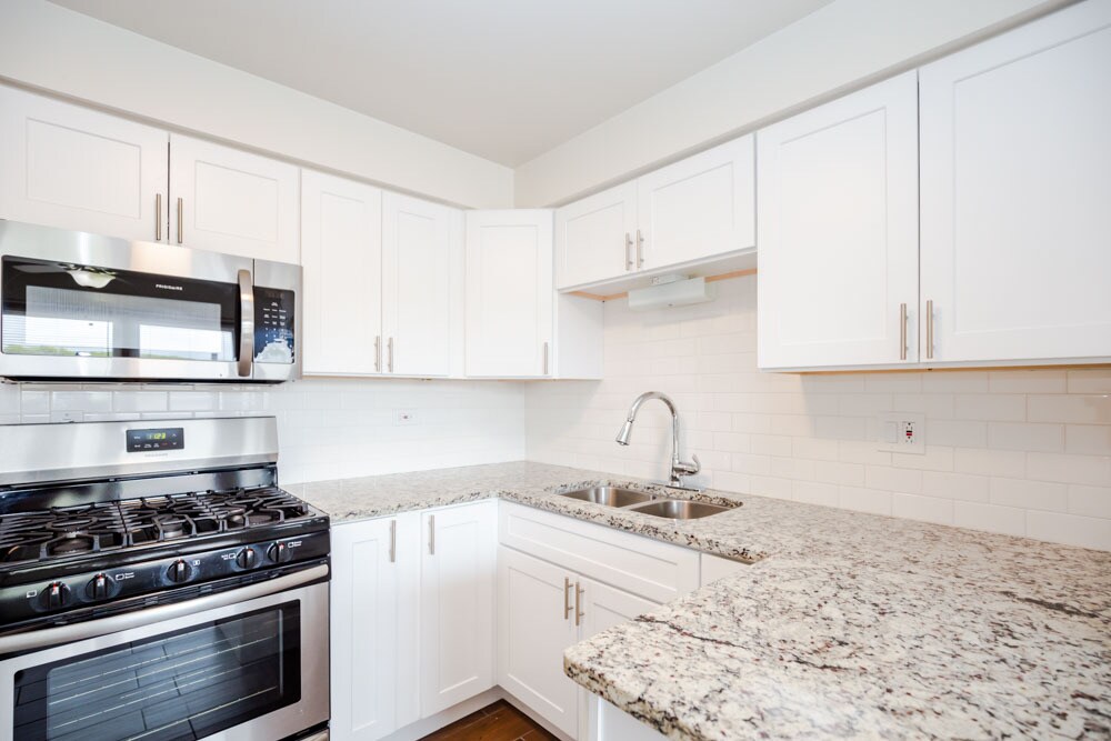 Foto principal - 5238 N Neenah Ave