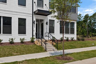 Building Photo - 10567 Pleasant Br Dr