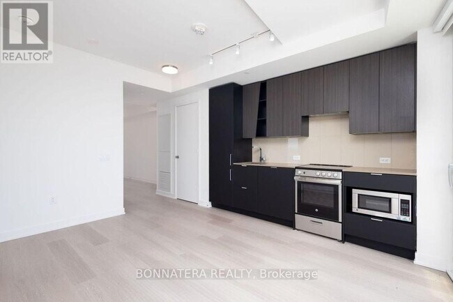 Building Photo - 3883 Quartz Rd