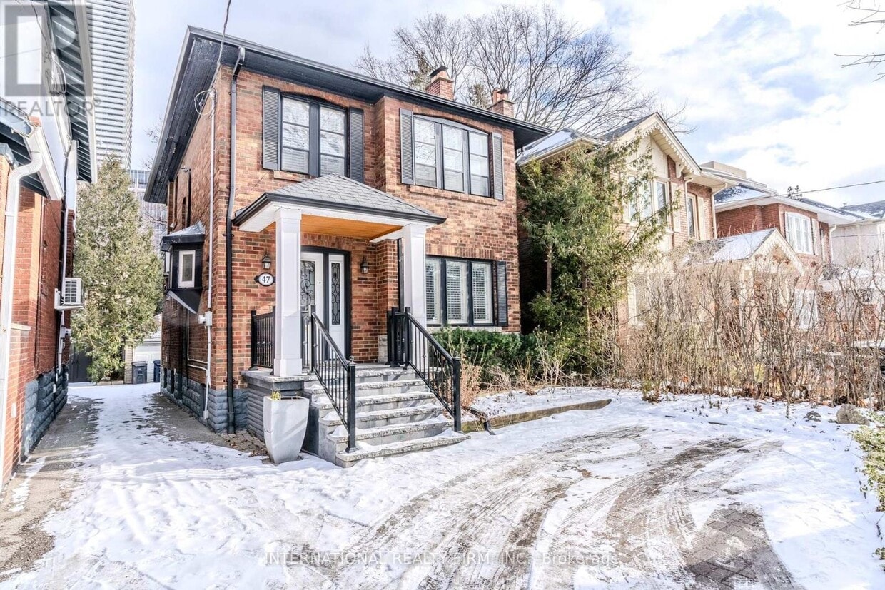 Primary Photo - 47 Maxwell Ave