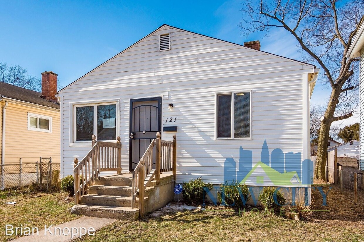 Primary Photo - 2 br, 1 bath House - 121 Stevens Avenue